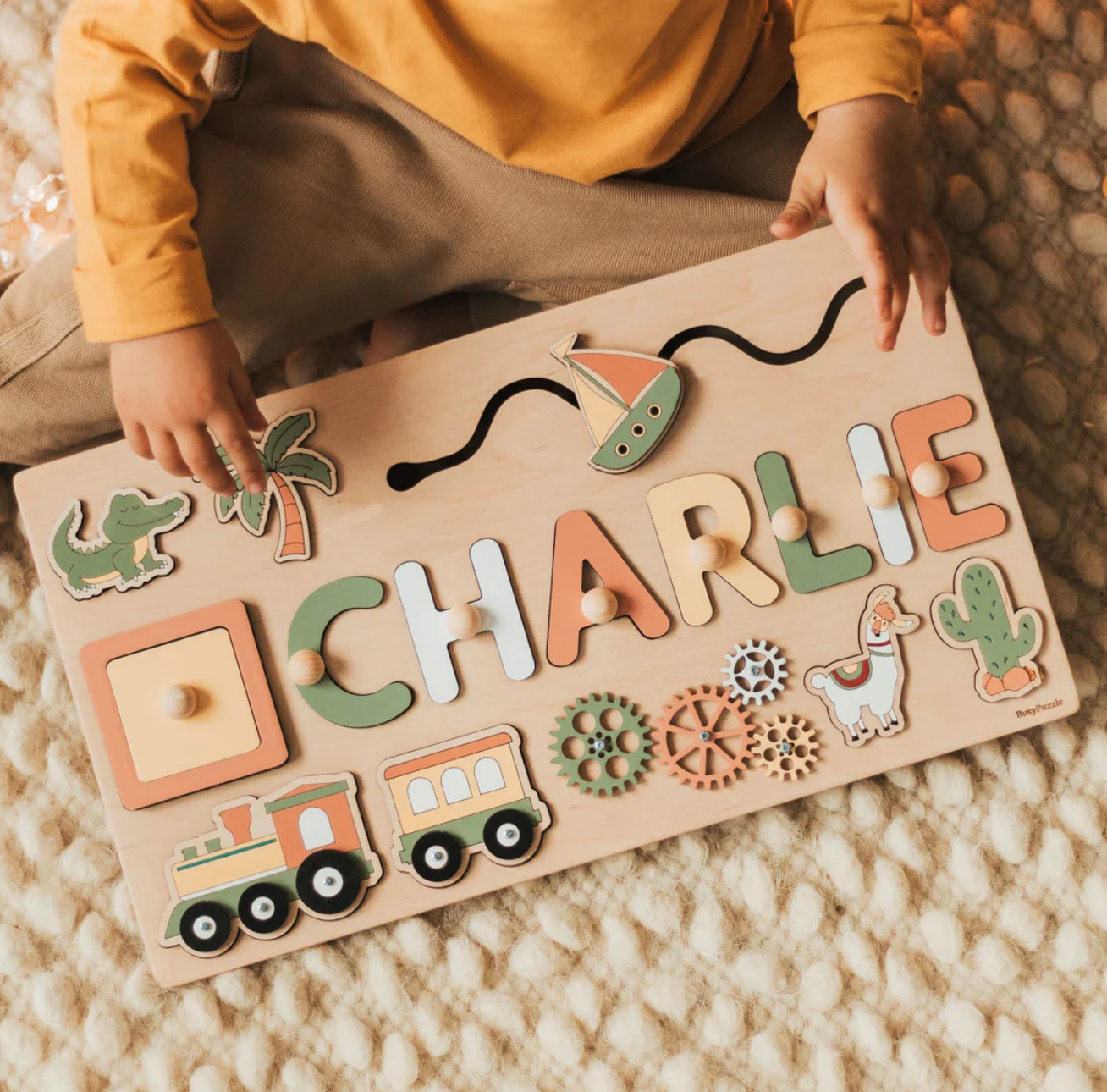 PRÉNOM EN BOIS MONTESSORI – JOUET MONTESSORI 2, 3 & 4 ANS – APPRENTISSAGE & PERSONNALISATION