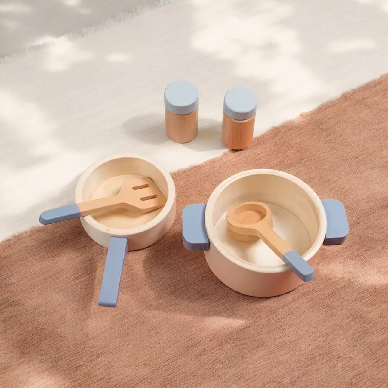SET DE CUISINE EN BOIS – JOUET MONTESSORI 4 & 5 ANS